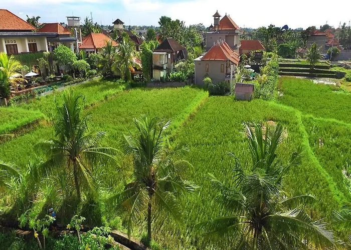 Bisma Hotel 3*